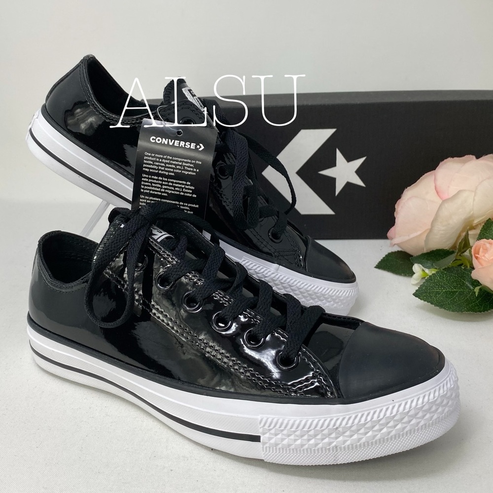 Converse Low Top Patent Leather Black W AUTHENTIC - Picture 2 of 8
